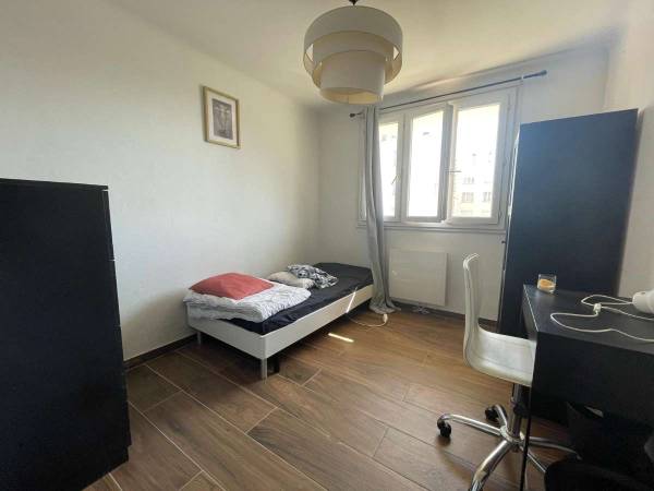 Colocation / Appartement 5 pièces de 78 m², Montpellier, Rue des Catalpas / Photo 4