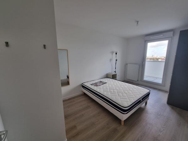 Colocation / Appartement 5 pièces de 109 m², Bobigny, Rue Layla Zana / Photo 8