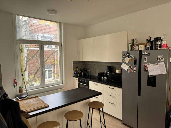 Colocation / Maison 8 pièces de 20 m², Saint-Gilles, Chaussée d'Alsemberg / Photo 2