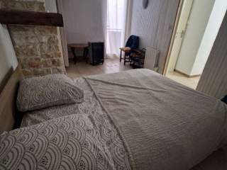 Homestay / 2-bedroom house · 25 m², Villars-sur-Var, Rue du Collet