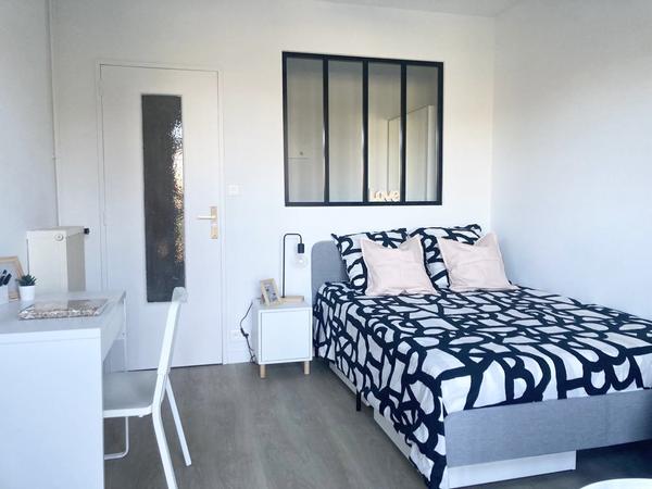 Location / Studio de 24 m², Rennes, Rue du Bois Perrin / Photo 2