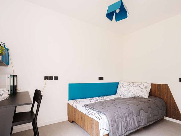 Coliving / Appartement 6 pièces de 126 m², Toulouse, Rue de la Caravelle / Photo 2