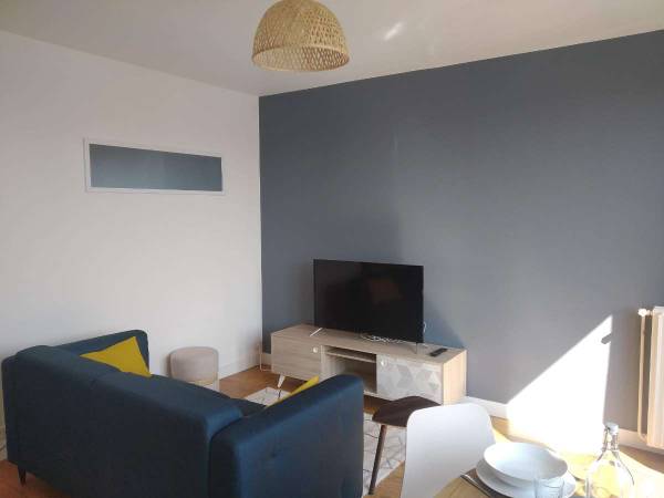 Colocation / Appartement 4 pièces de 70 m², Orléans, Rue Charles Perrault / Photo 2