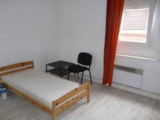 Room in a live-in landlord's home / 1 room house, Lille