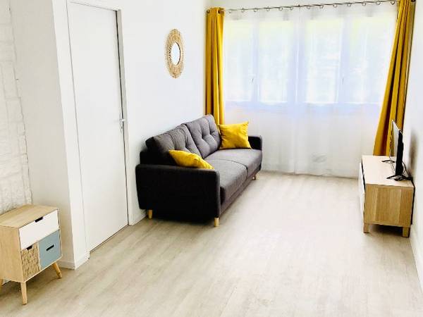Colocation / Appartement 4 pièces de 65 m², Amiens, Rue 8e Bataillon de Chasseurs / Photo 2