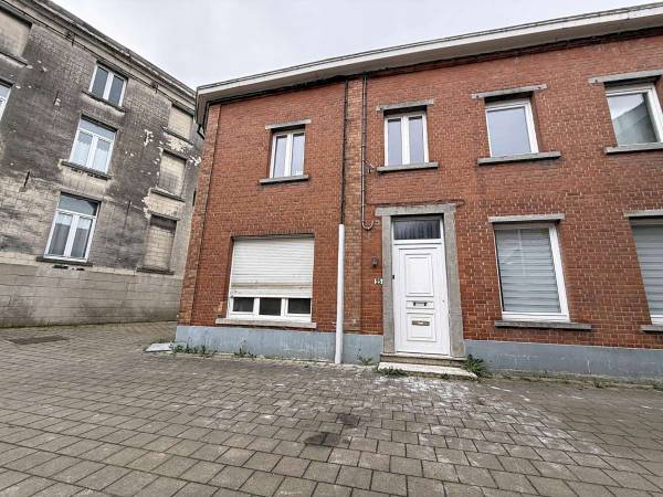 Colocation / Maison 9 pièces de 140 m², Rebecq, Rue du Pont / Photo 2