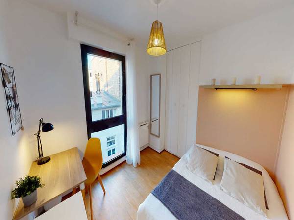 Colocation / Appartement 6 pièces de 150 m², Paris, Rue Juge / Photo 2