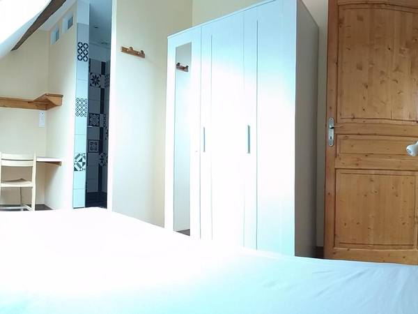 Flatsharing / 6-bedroom house · 150 m², L'Étoile, Route de Saint-Didier / Photo 2