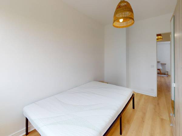 Colocation / Appartement 4 pièces de 68 m², Pessac, Avenue du Docteur Nancel Pénard / Photo 2