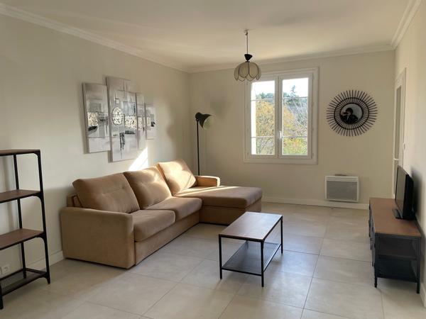 Colocation / Appartement 4 pièces de 85 m², Nîmes, Route d'Alès / Photo 2