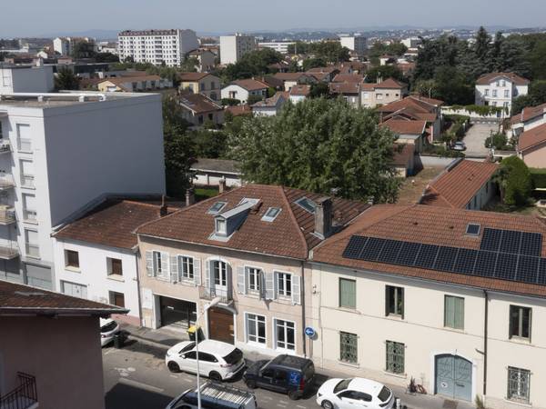 Colocation / Maison 7 pièces de 131 m², Lyon, Rue Bonnand / Photo 19