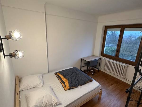 Colocation / Maison 6 pièces de 130 m², Villeneuve-sur-Lot, Rue Allende / Photo 2