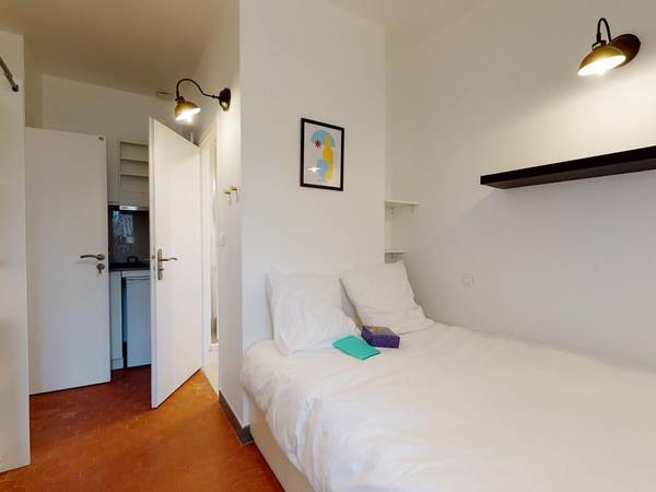 Colocation / Appartement 1 pièce de 460 m², Marseille, 1 Rue Clinique / Photo 18