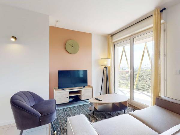 Colocation / Appartement 6 pièces de 107 m², Cergy, 10 B Les Touleuses Brunes, / Photo 2