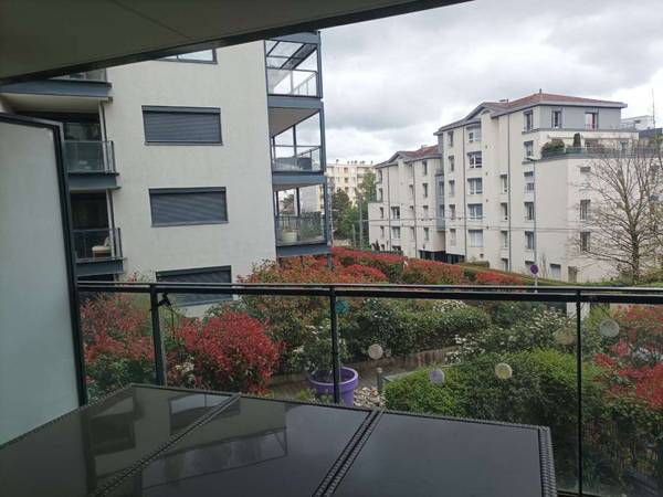 Colocation / Appartement 3 pièces de 62 m², Caluire-et-Cuire, Rue de Margnolles / Photo 4