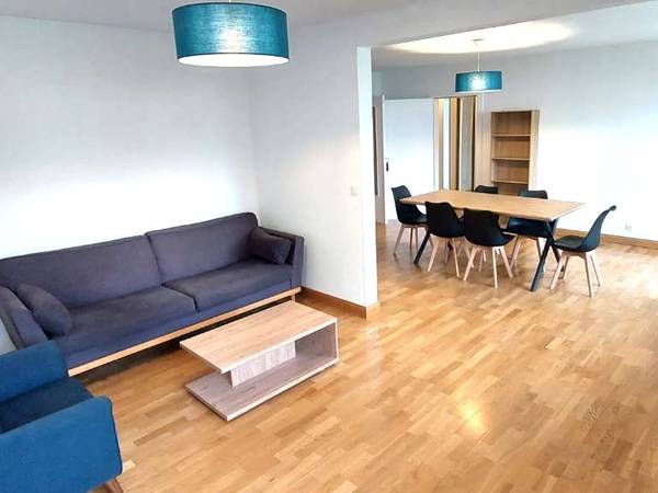 Colocation / Appartement 7 pièces de 125 m², Angers, Rue des Banchais / Photo 2