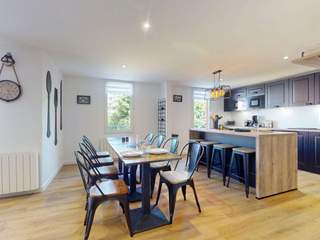 Flatsharing, 8-bedroom flat , Saint-Genis-Pouilly