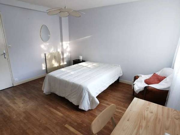 Colocation / Appartement 3 pièces de 60 m², Rennes, Rue du Limousin / Photo 2