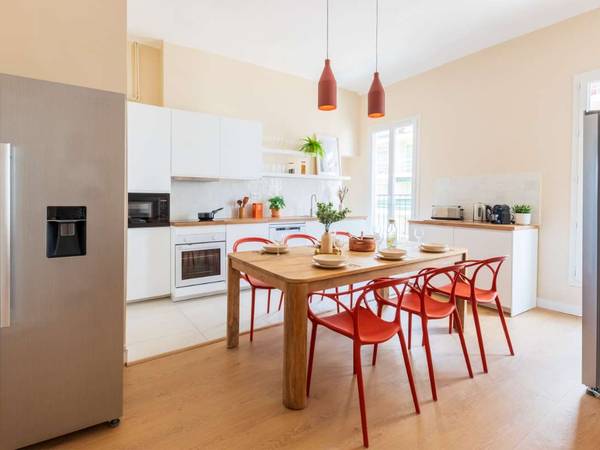 Colocation / Appartement 5 pièces de 170 m², Marseille, Rue Pierre Dupre / Photo 2