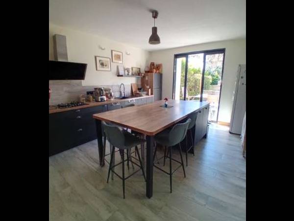 Colocation / Maison 6 pièces de 250 m², Pexiora, Rue de la Gare / Photo 2