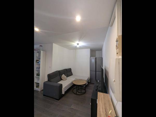 Colocation / Appartement 6 pièces de 92 m², Vénissieux, Chemin des Balmes / Photo 2