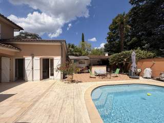 Spolubydlení / 3 rooms apartment · 45 m², Lyon, Avenue Rockefeller