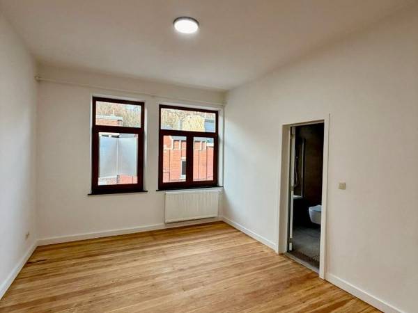 Colocation / Maison 9 pièces de 250 m², Liège, Rue Isi Collin / Photo 11