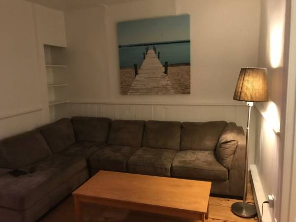 Colocation / Appartement 6 pièces de 65 m², Montréal, Rue Dorion / Photo 25