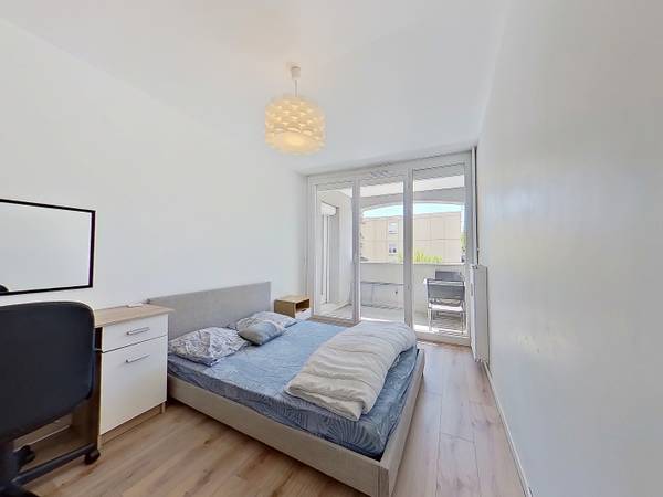 Colocation / Appartement 4 pièces de 80 m², Valence, Allée Edgar Quinet / Photo 2