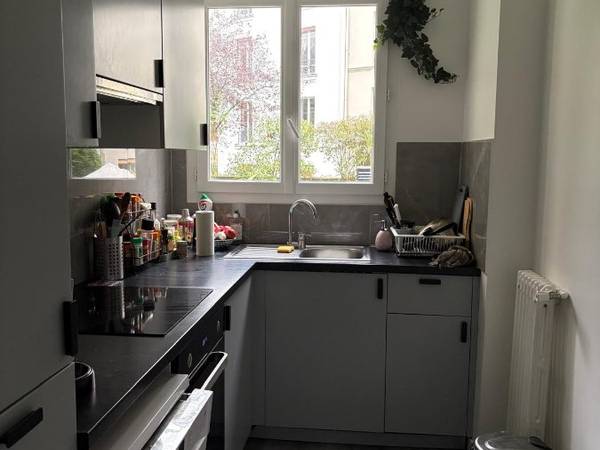 Colocation / Appartement 3 pièces de 80 m², Paris, Rue Guy Môquet / Photo 2