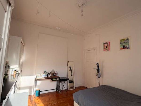 Colocation / Maison 3 pièces de 82 m², Liège, Rue de Cracovie / Photo 2
