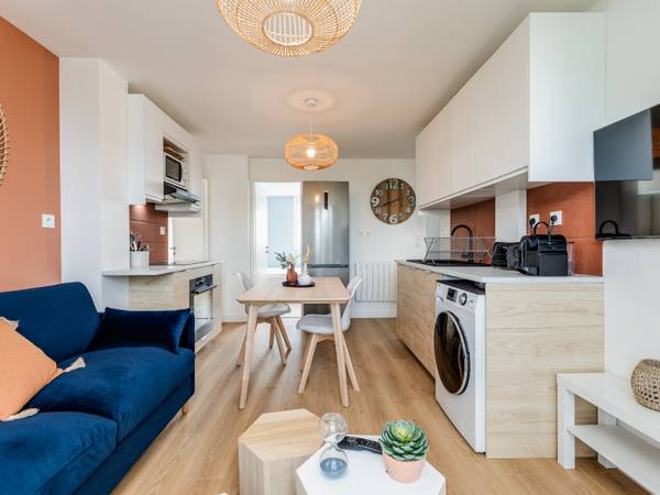 Flatsharing / 5-bedroom flat · 67 m², Bordeaux, Cours Edouard Vaillant, Résidence Bordeaux Nord, 4ème Étage, Appartement 133 / Photo 2