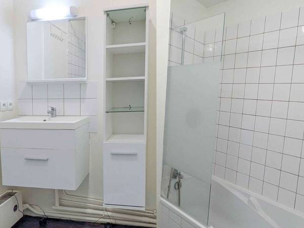 Chambre pour étudiant / Maison 5 pièces de 97 m², Rennes, Allée de Lituanie / Photo 8