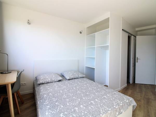 Colocation / Appartement 5 pièces de 76 m², Créteil, Boulevard Pablo Picasso / Photo 7