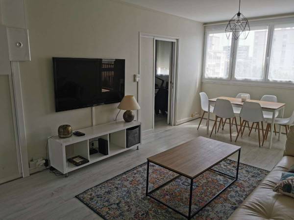 Flatsharing / 4-bedroom flat · 71 m², Mérignac, Place Vincent-Van-Gogh / Photo 2