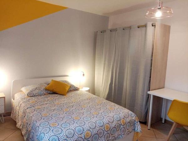 Colocation / Appartement 5 pièces de 98 m², Chambéry, Avenue de la Boisse / Photo 2