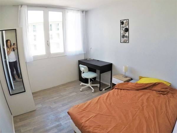 Colocation / Appartement 5 pièces de 81 m², Chambéry, Rue Commandant Joseph Perceval / Photo 2