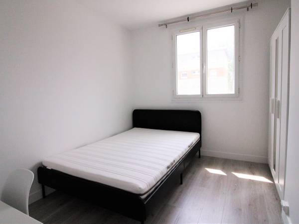 Colocation / Appartement 6 pièces de 88 m², Noisy-le-Grand, Avenue Lucien Loyauté / Photo 7