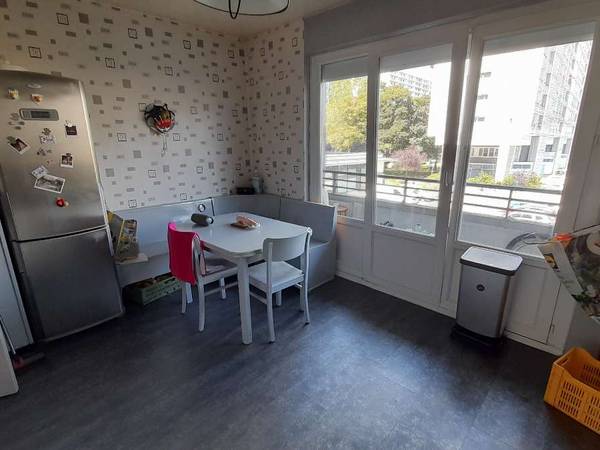 Colocation / Appartement 5 pièces de 106 m², Strasbourg, Place de l'Esplanade / Photo 2