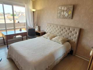 Chambre chez l'habitant / 4 rooms apartment · 15 m², Bordeaux, Rue des Sablières