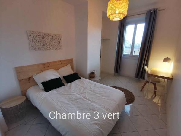 Colocation / Appartement 10 pièces de 117 m², Marseille, Boulevard Francoise Duparc / Photo 2