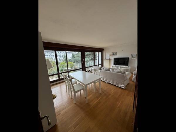Colocation / Appartement 4 pièces de 86 m², Tours, Rue Victor Jacquemont / Photo 2