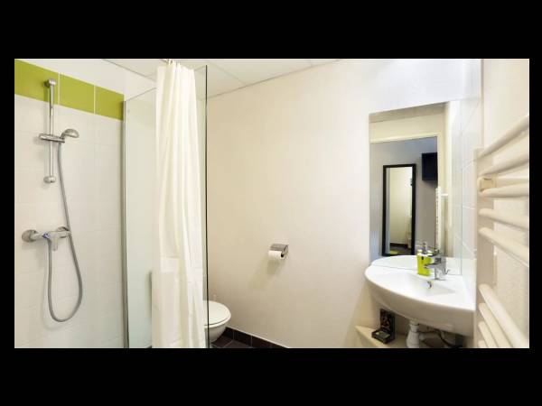 Location / Résidence 1 pièce de 21 m², Caen, 10 Rue Professeur Joseph Rousselot / Photo 9