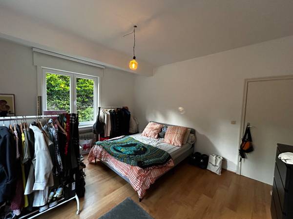 Colocation / Appartement 4 pièces de 90 m², Woluwe-Saint-Pierre, Avenue de Tervueren / Photo 2