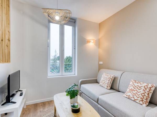 Location / Studio de 17 m², Aubervilliers, Rue Hélène Cochennec / Photo 2