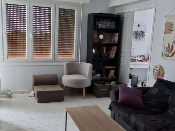 Colocation / Appartement 4 pièces de 70 m², Mérignac, Rue Winston Churchill / Photo 2