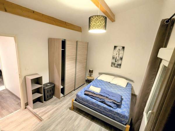 Colocation / Appartement 4 pièces de 77 m², Nîmes, Rue Bigot / Photo 2