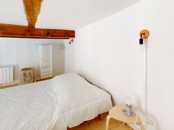 Rental / 1-bedroom flat · 32 m², Lyon, Rue Royale / Photo 2