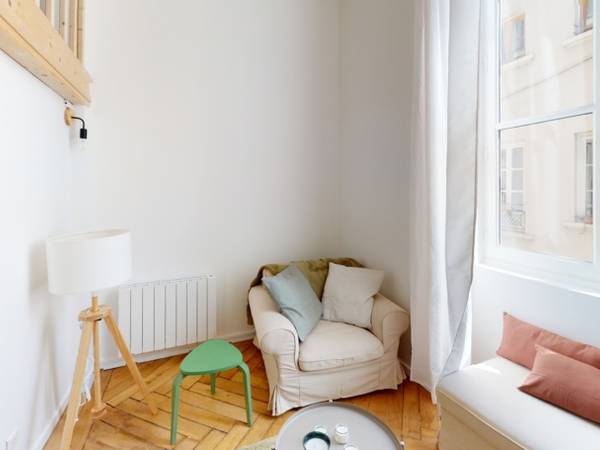 Location / Appartement 1 pièce de 32 m², Lyon, Rue Royale / Photo 2