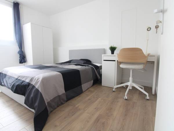 Colocation / Appartement 5 pièces de 81 m², Créteil, Rue Charcot / Photo 7